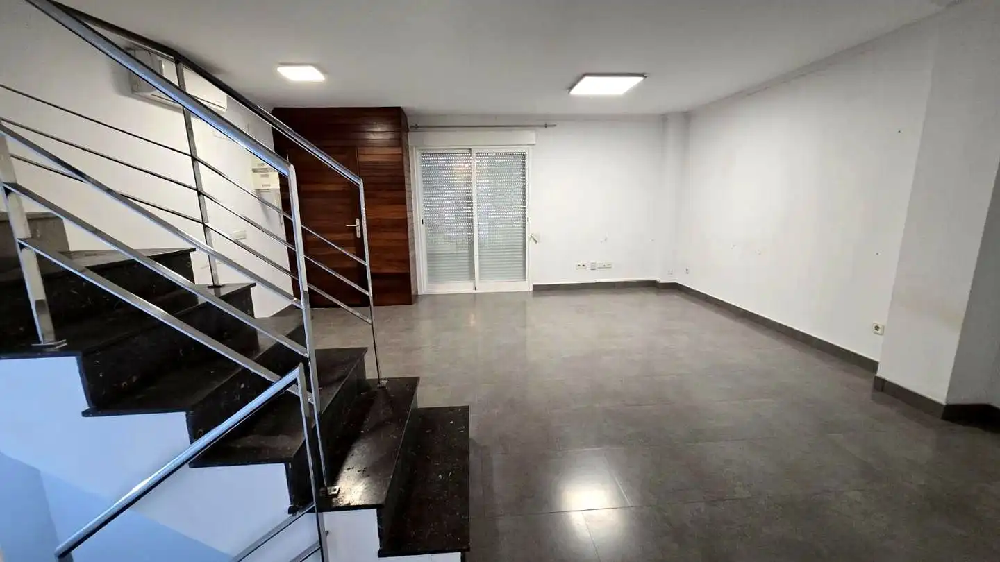 Casa adosada en venda en Bellreguard amb Aire condicionat, Terrassa i Traster