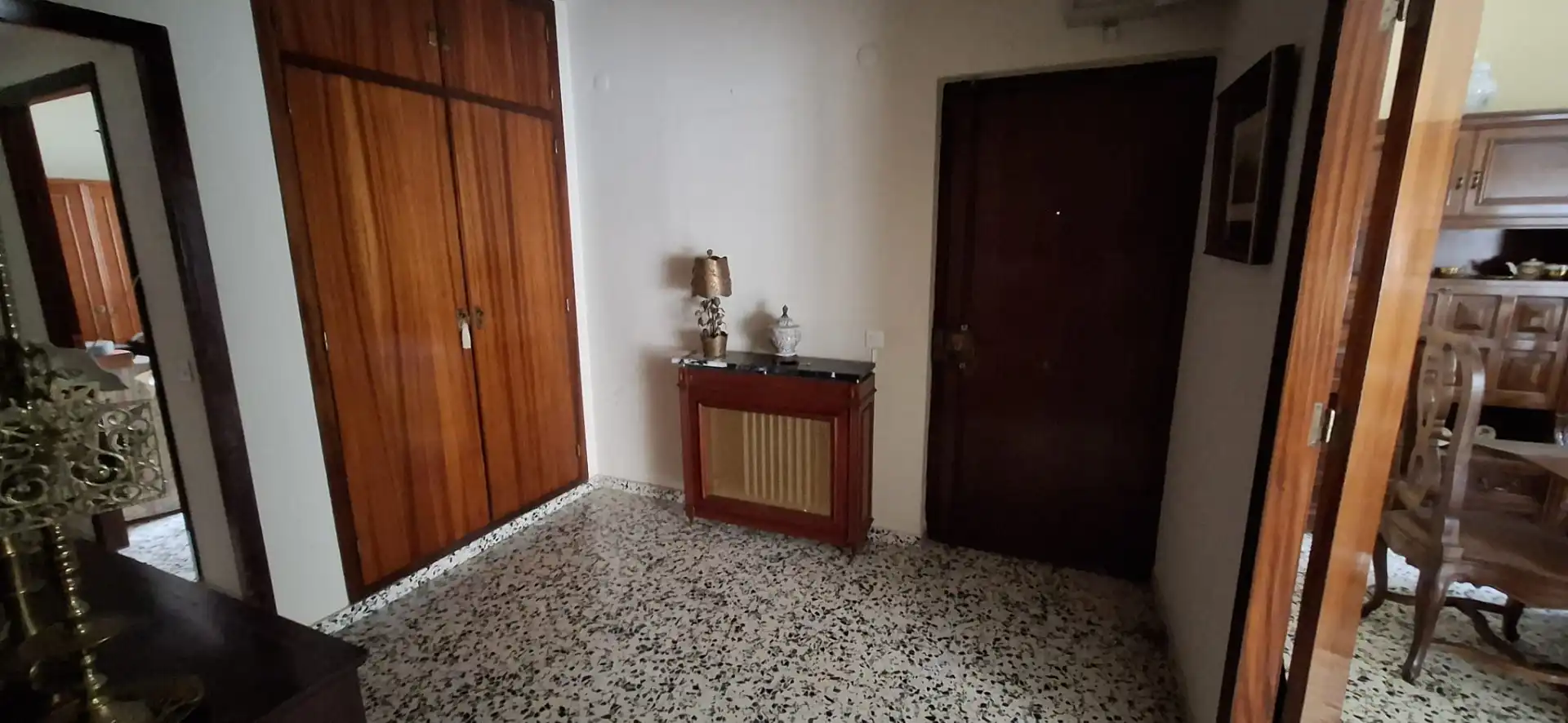 Wohnung zum Verkauf in Sevilla mit Klimaanlage, Heizung und Möbliert