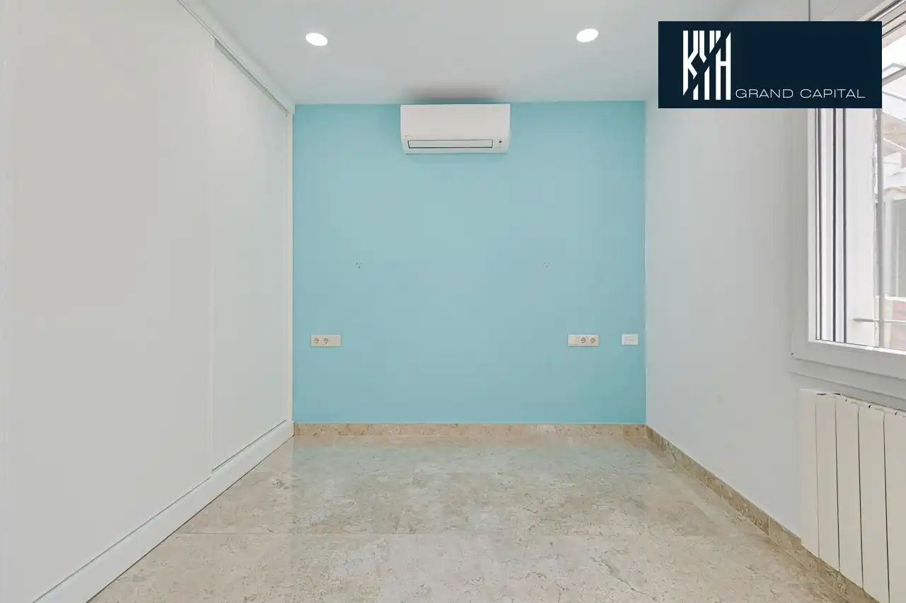 Bedroom of Houses for sale in Sarrià de Ter  with Air Conditioner and Heating