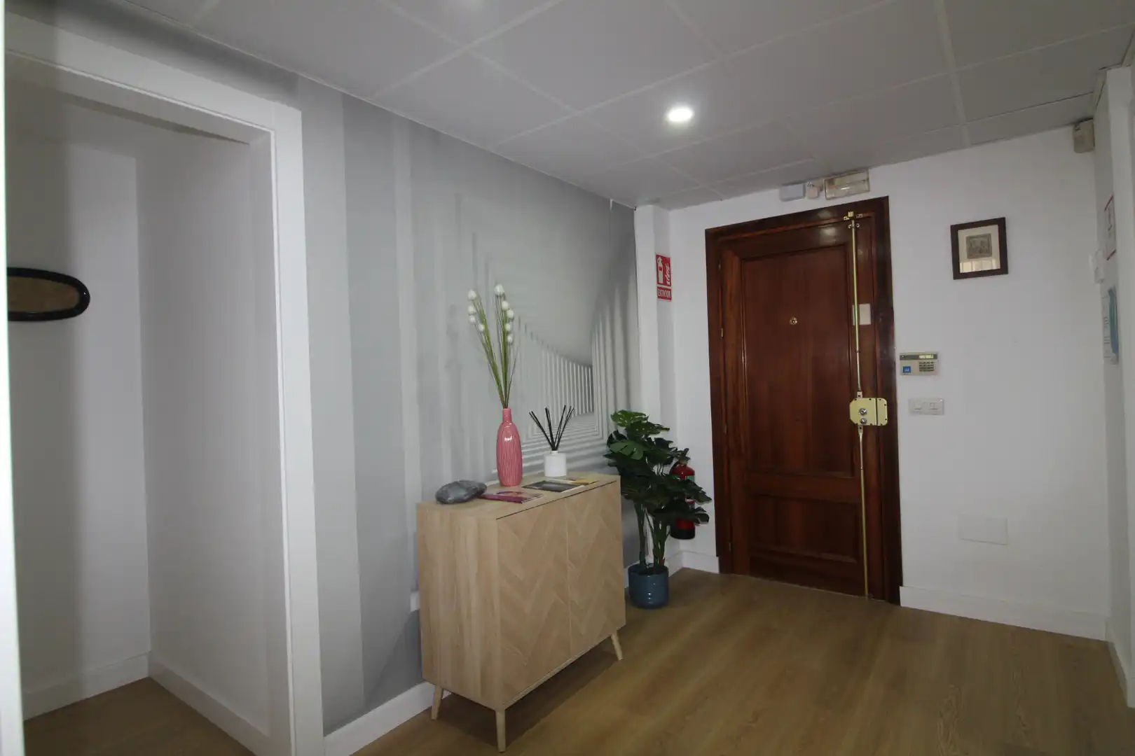 Büro mit Aufzug zur Miete in Plaza de Uncibay 8, imagen 2