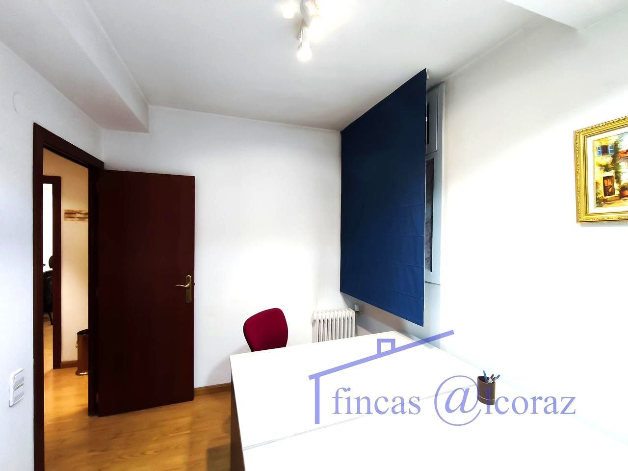 Office for sale in Coso Alto, Casco Antiguo