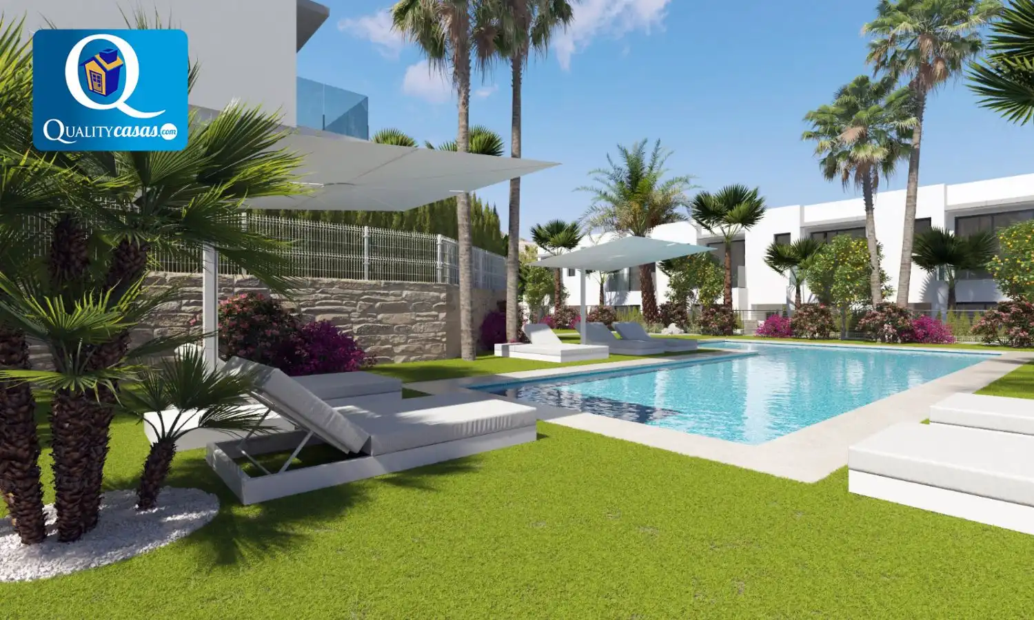 Adosado con piscina en venta en Golf Bahía