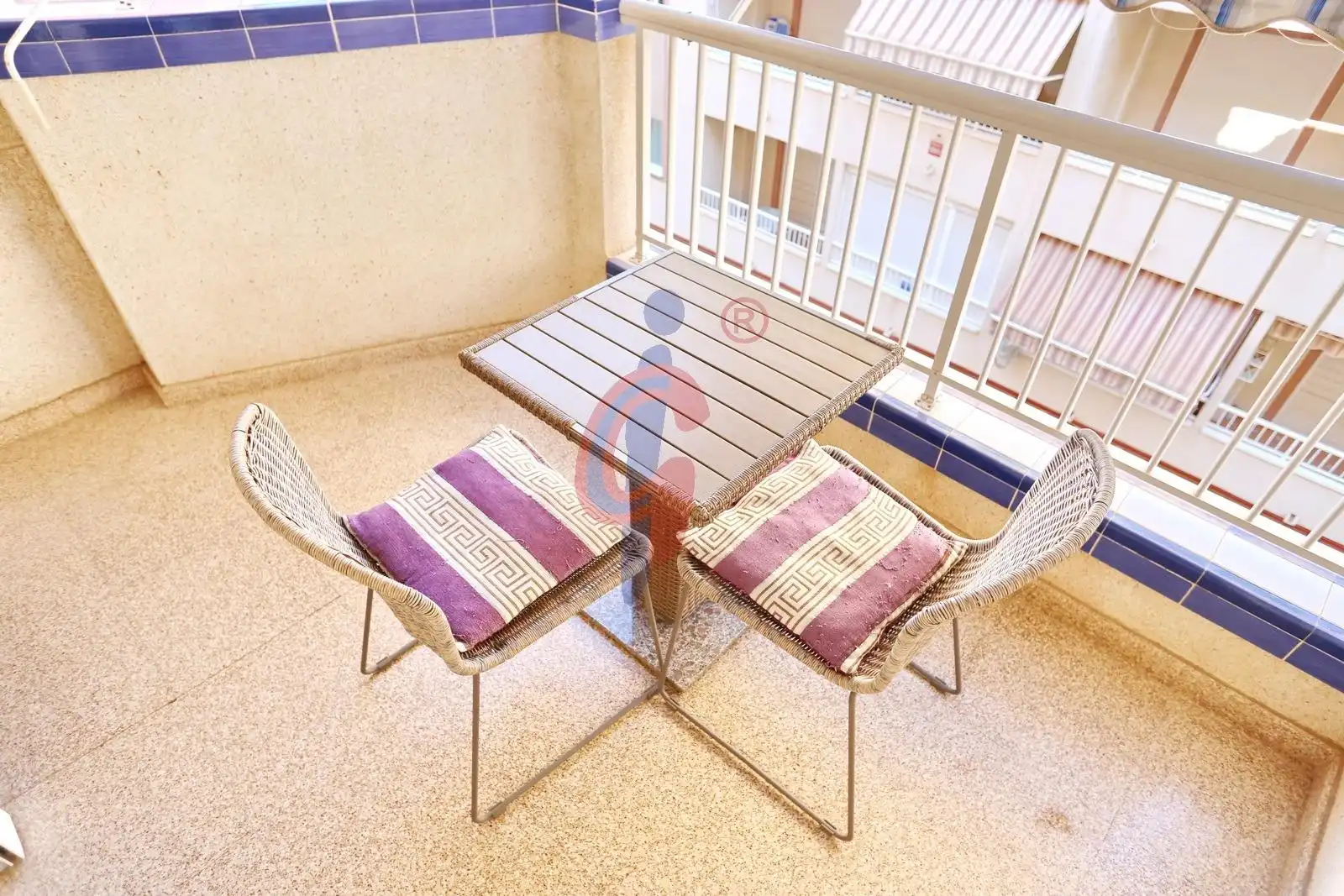 Terraza de Piso de alquiler en Guardamar del Segura con Aire acondicionado, Terraza y Amueblado