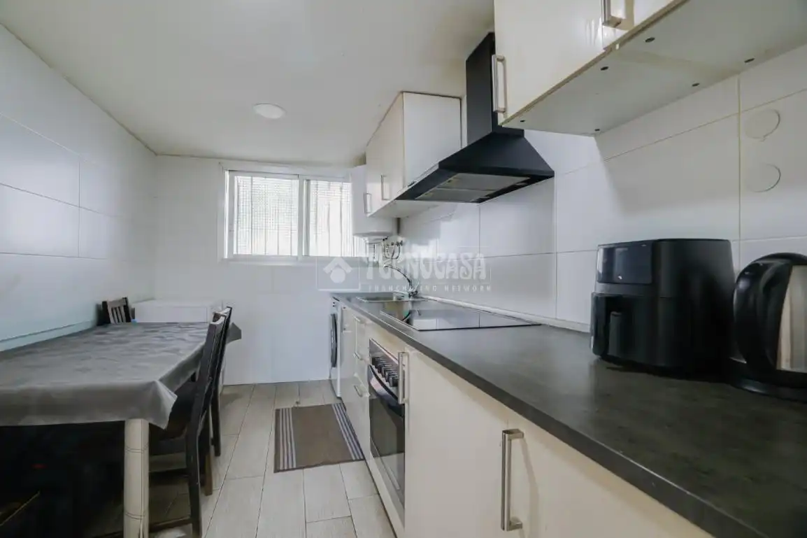 Cocina de Piso en venta en L'Hospitalet de Llobregat