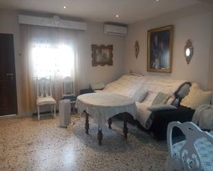 Living room of Single-family semi-detached for sale in Dos Hermanas  with Terrace