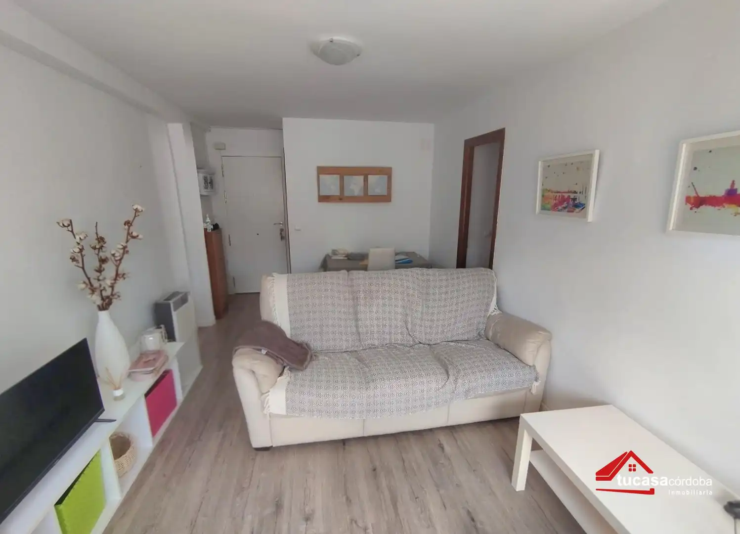Sala d'estar de Pis en venda en Córdoba amb Aire condicionat, Parquet i Moblat