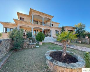 Vista exterior de Casa o xalet en venda en  Toledo Capital amb Aire condicionat i Calefacció