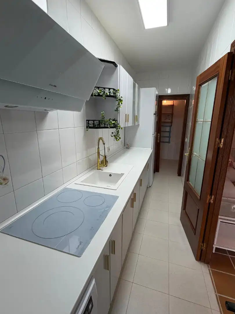 Cocina de Casa o chalet en venta en Navamorcuende con Calefacción, Terraza y Amueblado