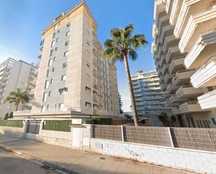 Vista exterior de Àtic en venda en Gandia amb Aire condicionat, Calefacció i Jardí privat