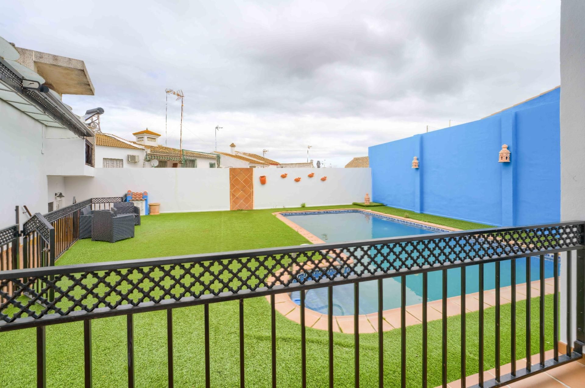 Swimming pool of House or chalet for sale in Carrión de los Céspedes  with Air Conditioner, Heating and Private garden