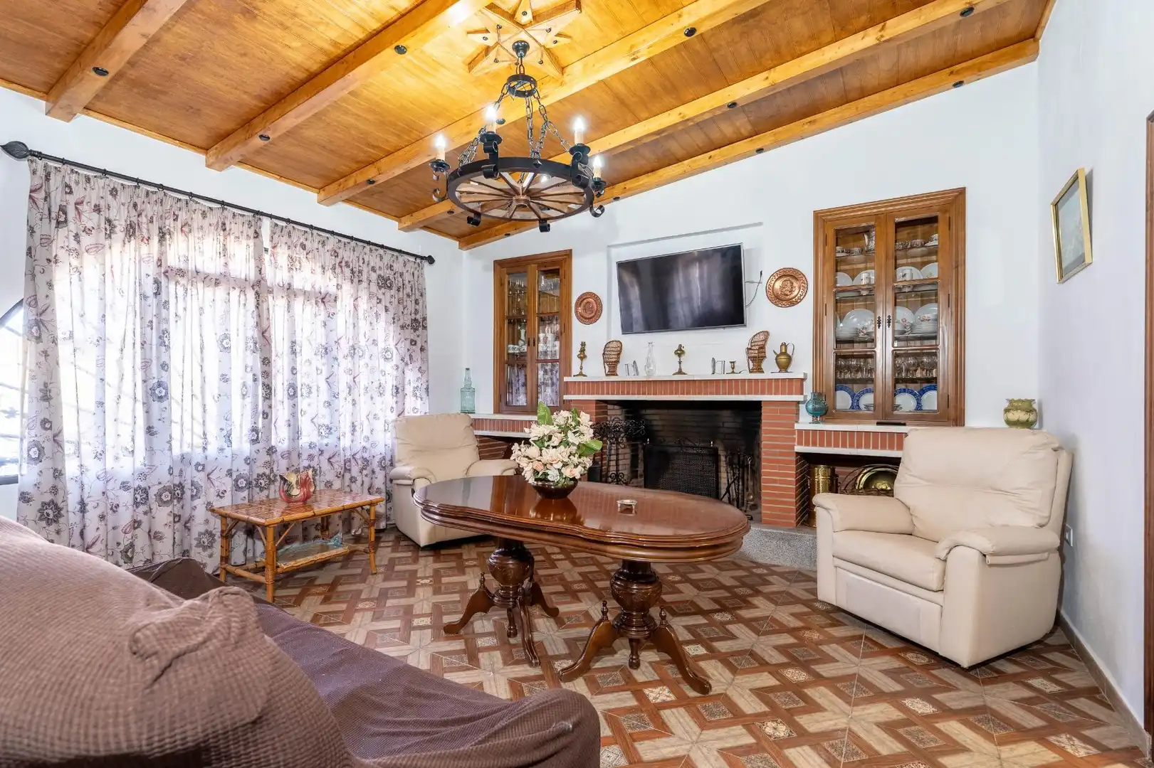 Sala de estar de Casa o chalet en venta en El Garrobo con Aire acondicionado, Calefacción y Jardín privado
