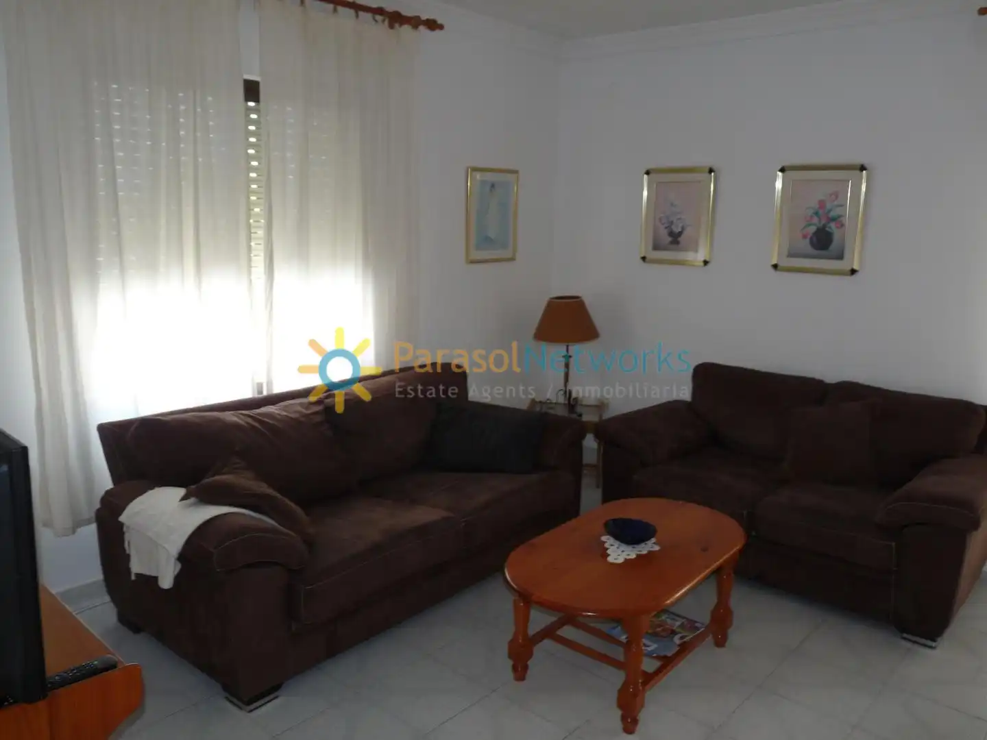 Living room of Houses for rent in Oliva  with Private garden, Terrace and Balcony