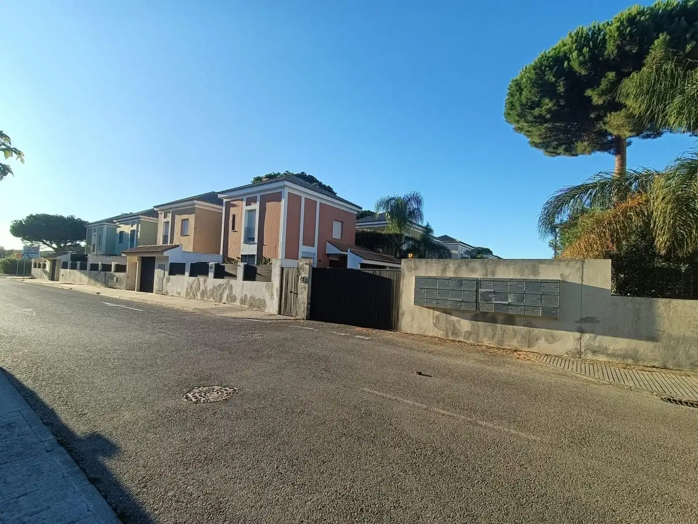 Detached homes for sale in Las Lagunas - Campano