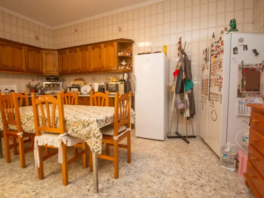 Cuina de Planta baixa en venda en La Línea de la Concepción amb Terrassa