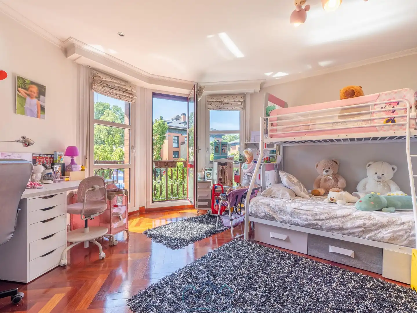 Habitación de Dúplex en venta en Irun  con Calefacción, Terraza y Balcón