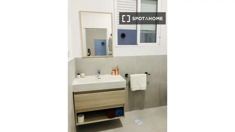 Room in Feria