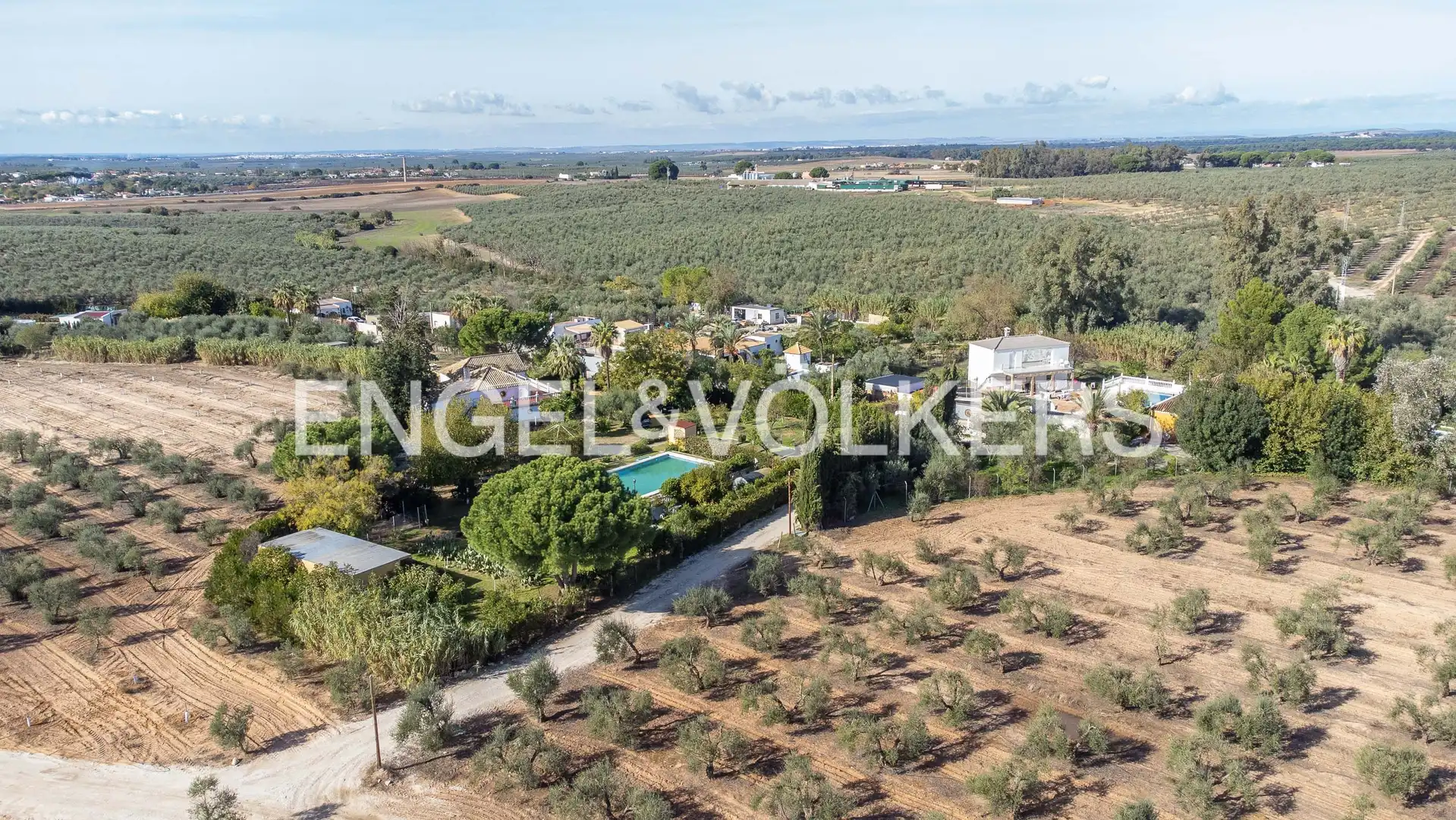 Houses for sale in Morón de la Frontera  with Air Conditioner, Heating and Private garden