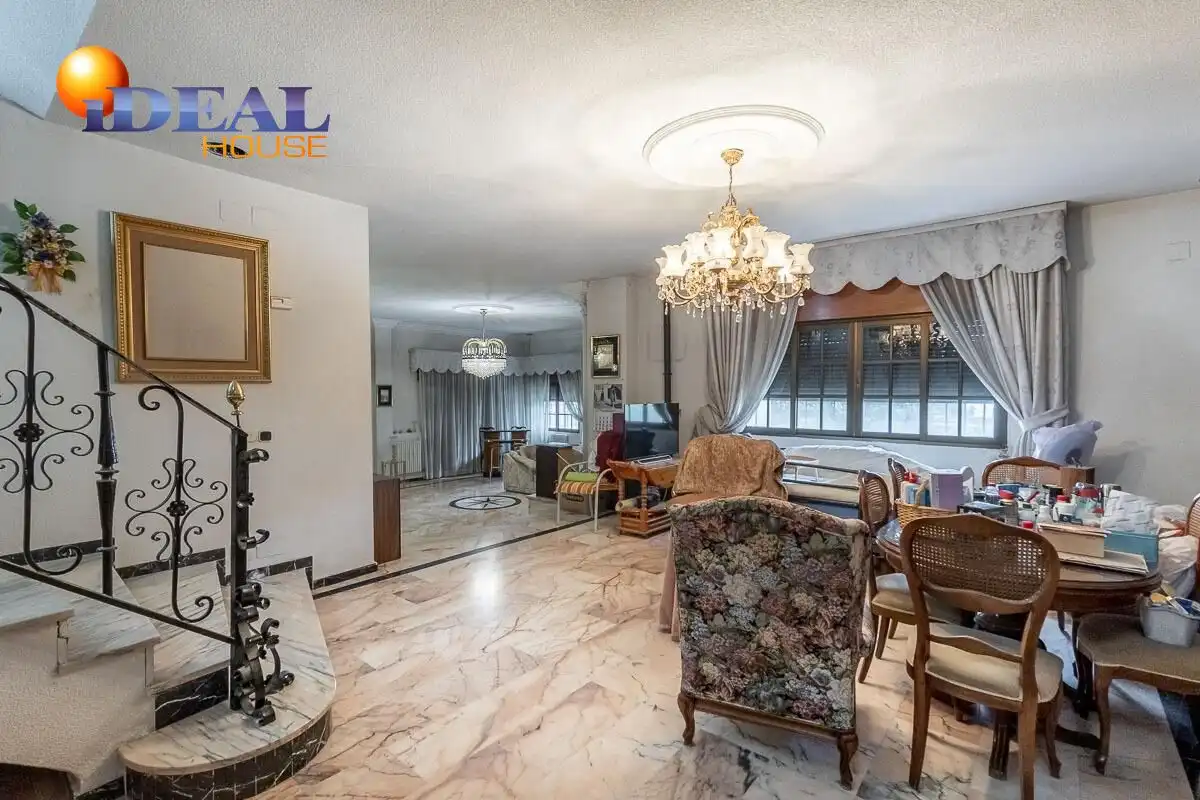 Villa mit Terrasse zum Verkauf in Barrio de la Vega, imagen 16