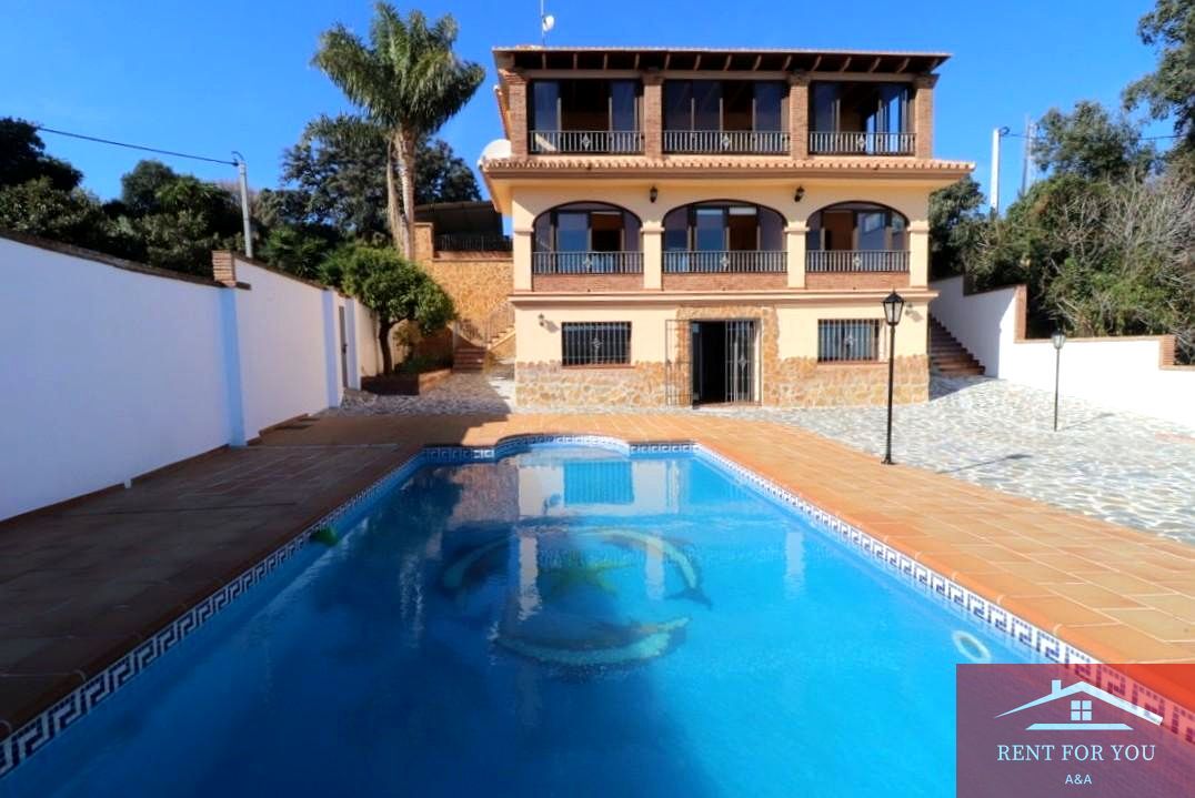 Exterior view of House or chalet to rent in Alhaurín de la Torre  with Air Conditioner, Private garden and Terrace