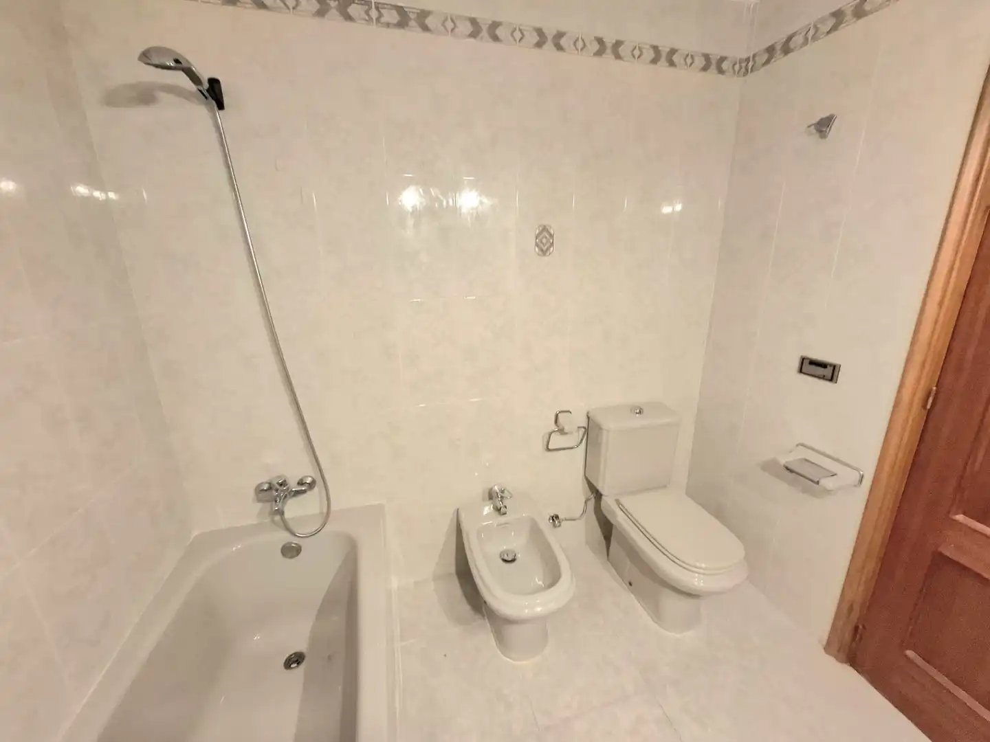Baño de Planta baja en venta en Palau-saverdera con Calefacción, Terraza y Trastero