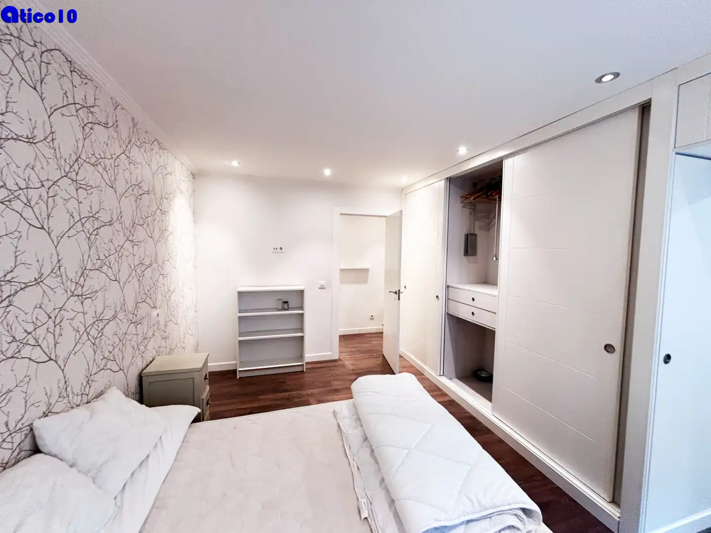 Bedroom of Flat for sale in Oviedo   with Heating, Storage room and Furnished