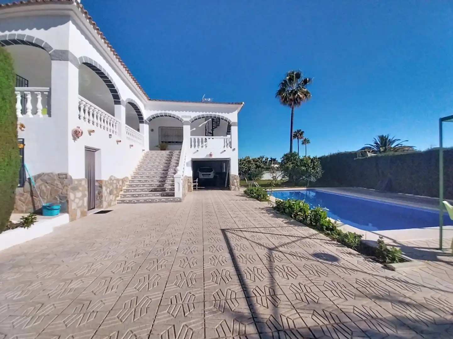 Exterior view of Houses for sale in L'Alfàs del Pi  with Air Conditioner, Heating and Private garden