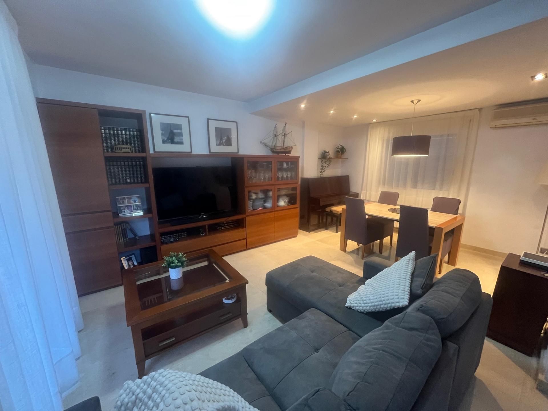 Living room of Single-family semi-detached to rent in Castelldefels  with Heating, Private garden and Furnished
