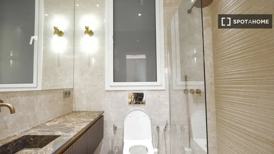 Flat with terrace to rent in Eixample, imagen 9