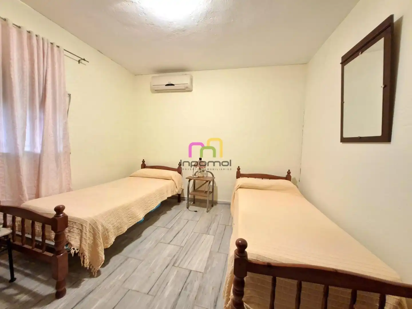 Habitación de Finca rústica en venta en Badajoz con Jardín privado, Trastero y Piscina