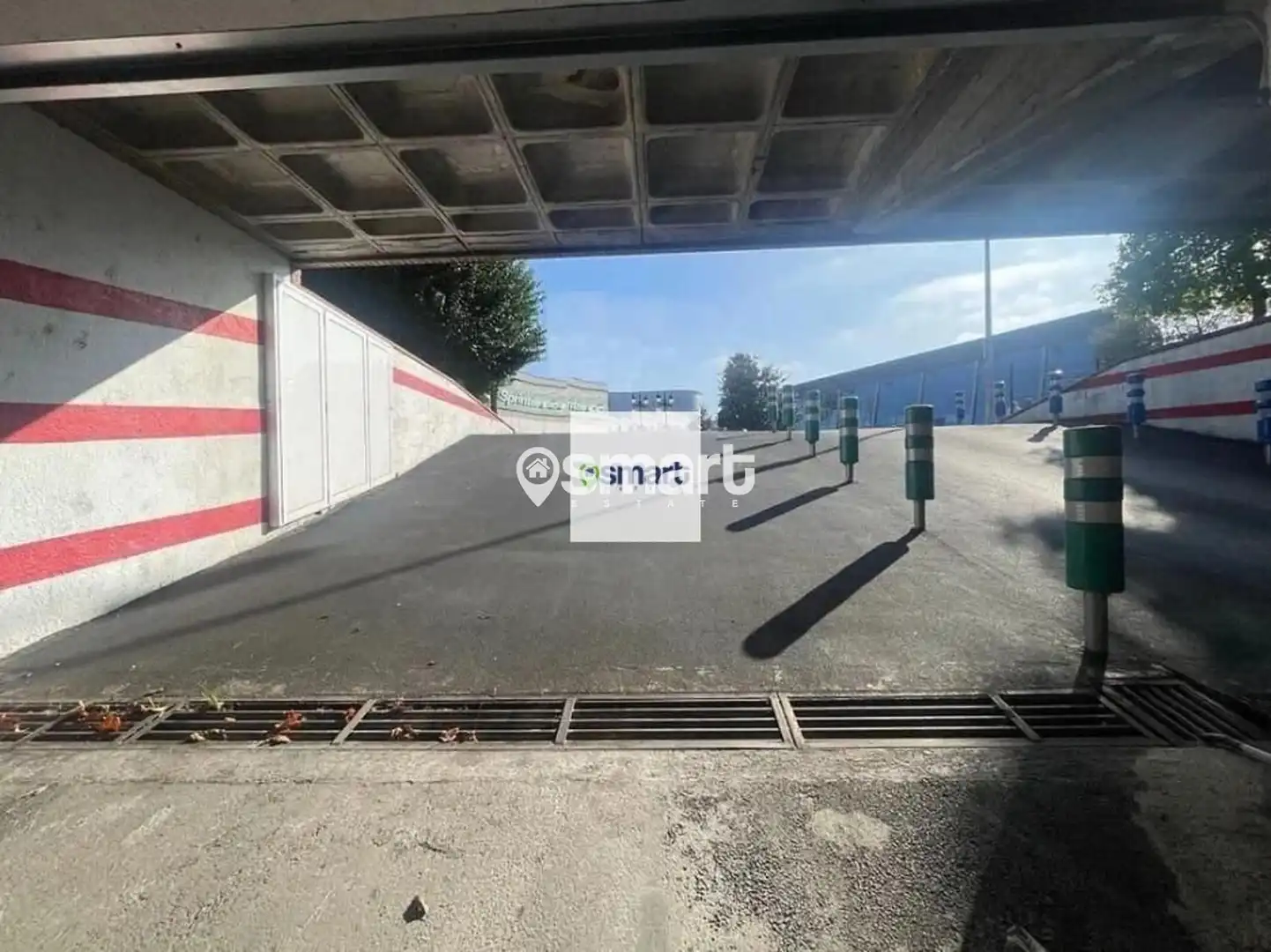 Vista exterior de Garaje en venta en Oviedo 