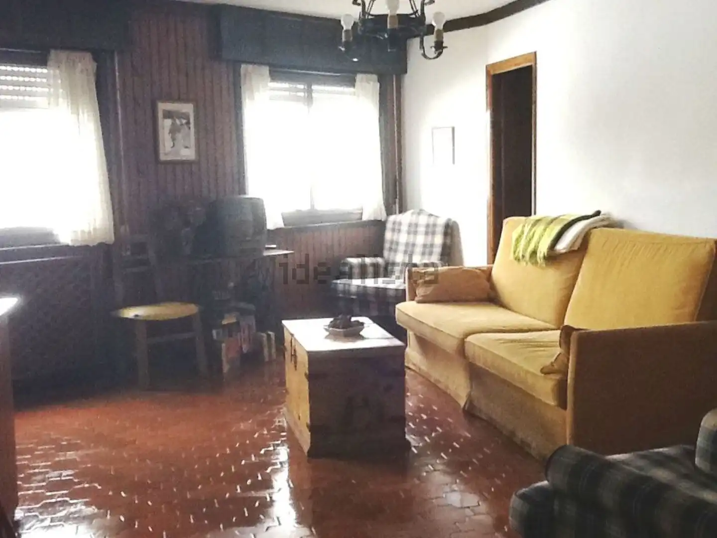 Sala d'estar de Pis en venda en Hermandad de Campoo de Suso amb Calefacció