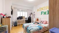 Dormitori de Pis en venda en  Valencia Capital amb Aire condicionat i Balcó