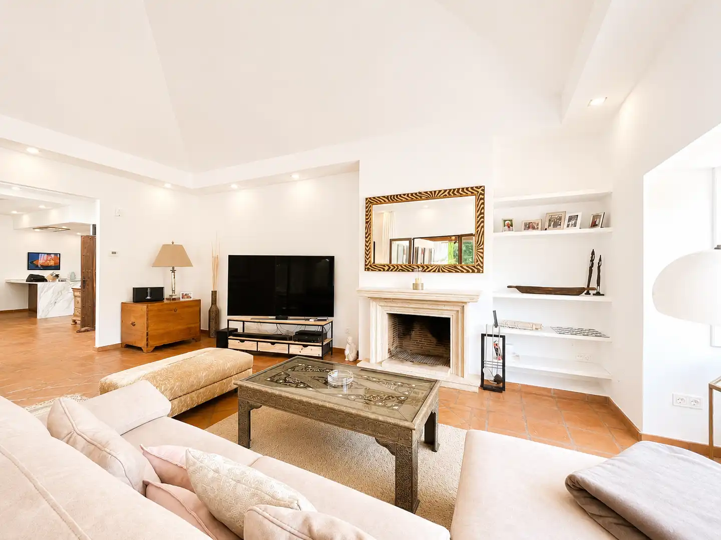 Sala d'estar de Casa o xalet en venda en Sotogrande amb Aire condicionat, Jardí privat i Terrassa