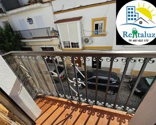 Exterior view of Flat to rent in Jerez de la Frontera  with Air Conditioner and Balcony