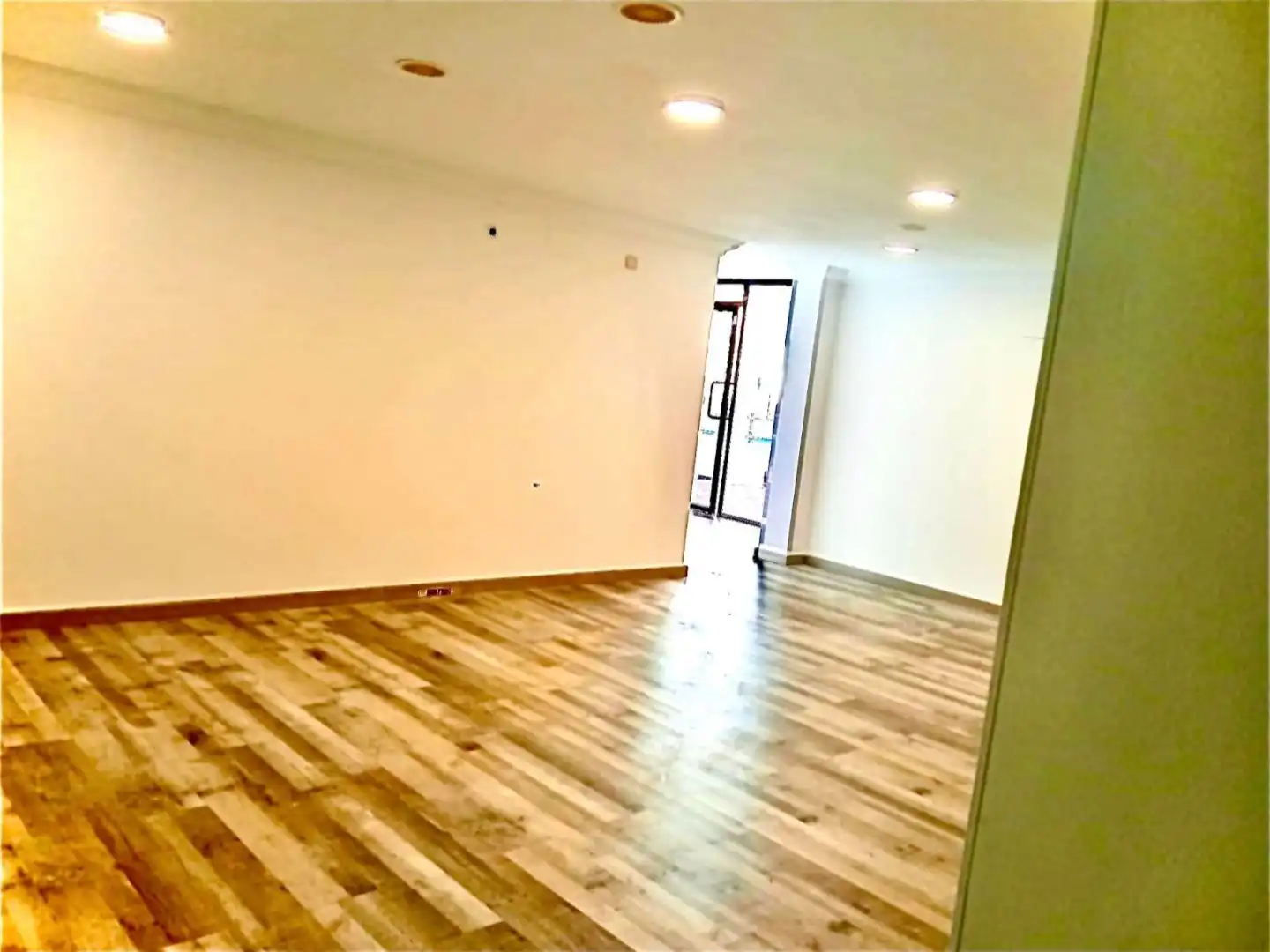 Local en venta en Estepona con Aire acondicionado, Calefacción y Terraza
