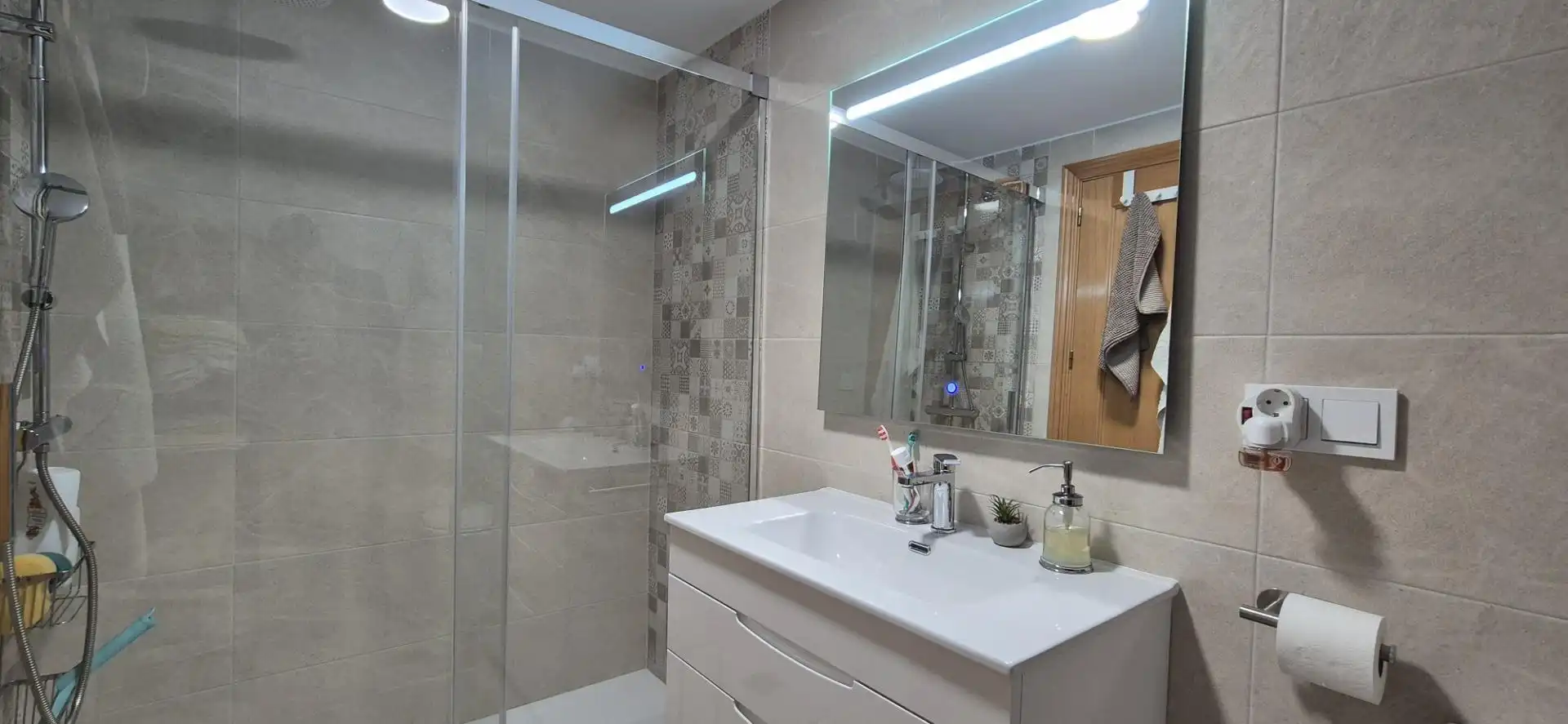 Baño de Piso en venta en Benidorm con Aire acondicionado y Calefacción