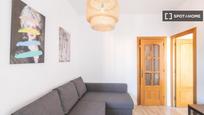 Living room of Flat to rent in  Barcelona Capital  with Air Conditioner, Heating and Furnished