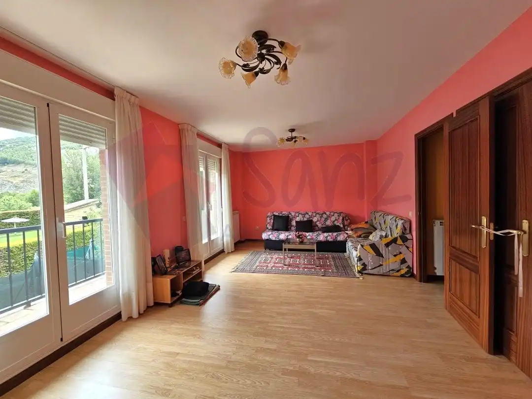 Living room of Detached homes for sale in Lagunilla del Jubera  with Heating, Private garden and Terrace