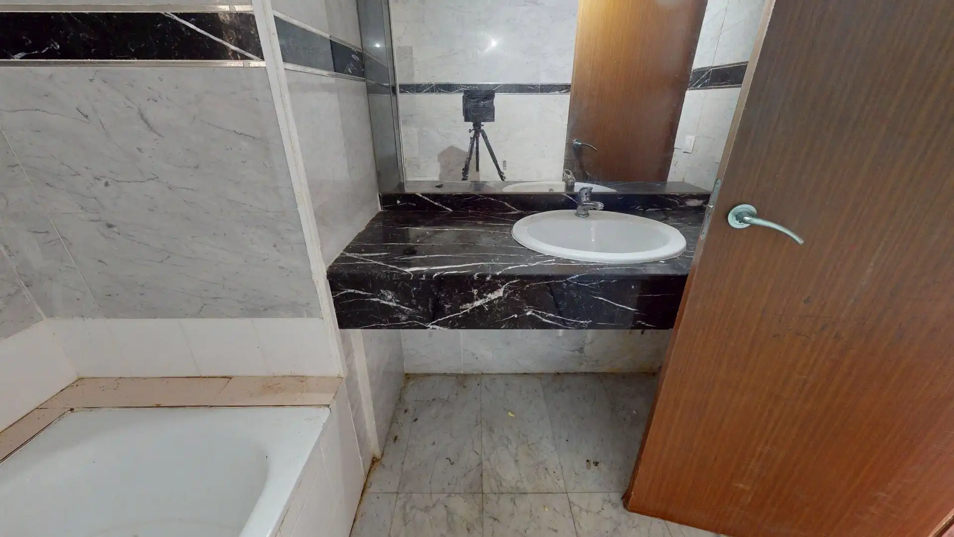 Bany de Casa o xalet en venda en Tordera amb Jardí privat, Terrassa i Traster