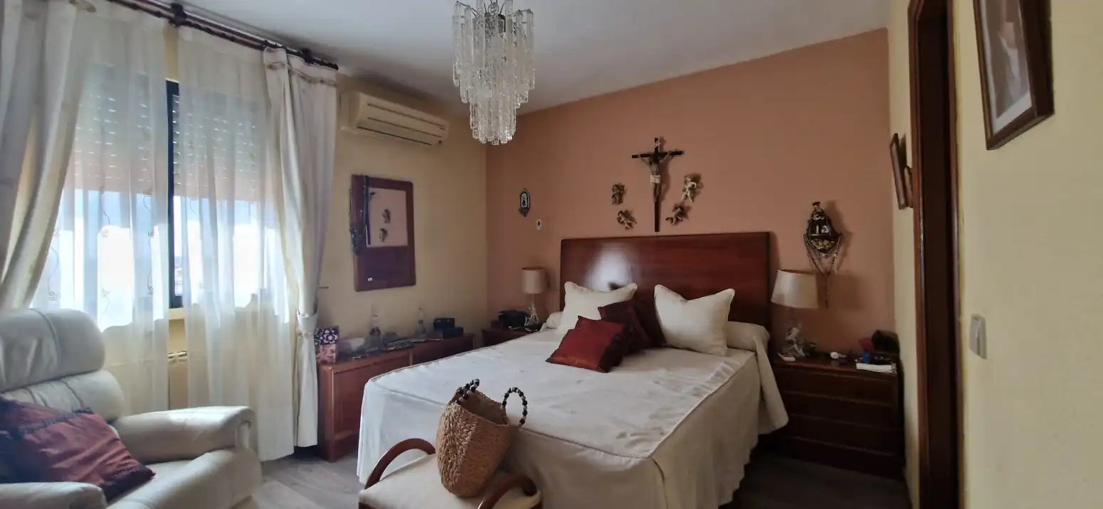 Dormitori de Casa o xalet en venda en Arganda del Rey amb Calefacció, Jardí privat i Traster