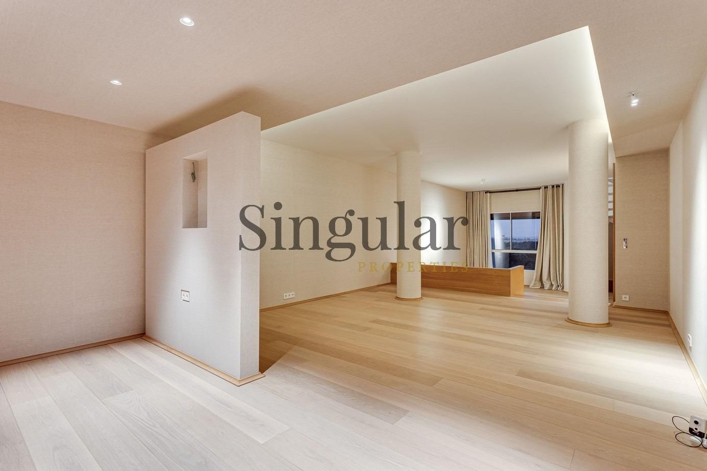 Attic for rent in Carrer de Tòquio, Pedralbes, Les Corts