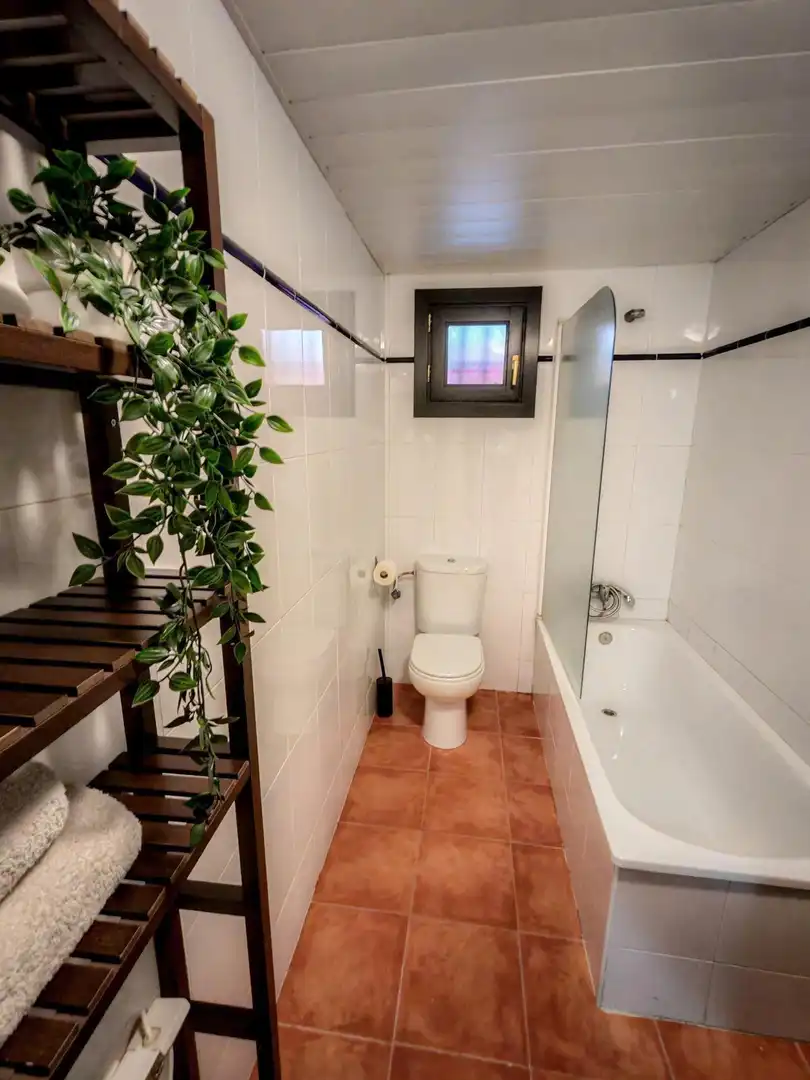 Bathroom of Ground floor for sale in La Zubia  with Community pool