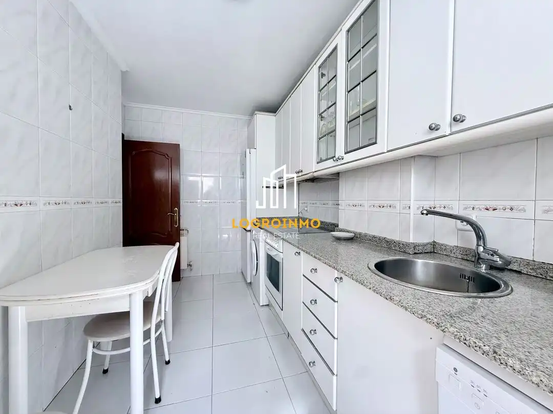 Cocina de Piso en venta en  Logroño con Aire acondicionado, Calefacción y Balcón