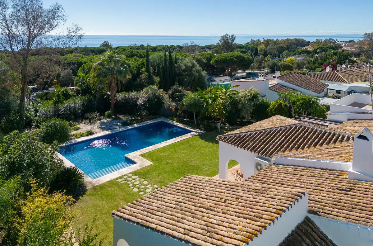 Xalet amb piscina en venda a Elviria - Cabopino, imagen 2