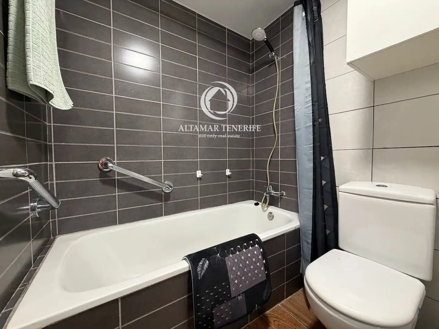 Badezimmer von Wohnungen zur Miete in Adeje mit Terrasse und Möbliert