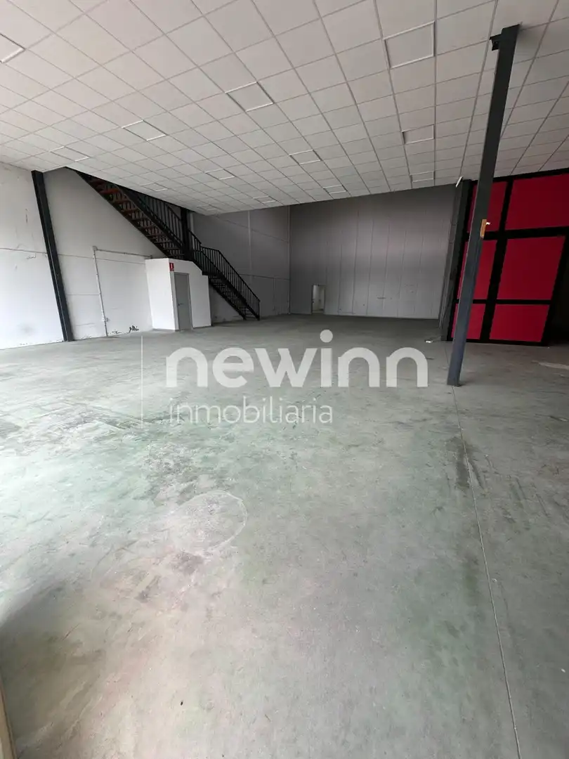 Nau industrial en venda en Palma del Río