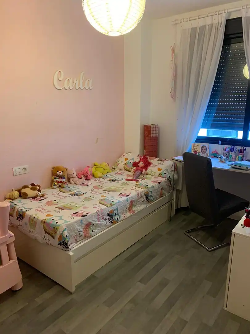 Habitación de Piso de alquiler en Oliva con Aire acondicionado y Amueblado