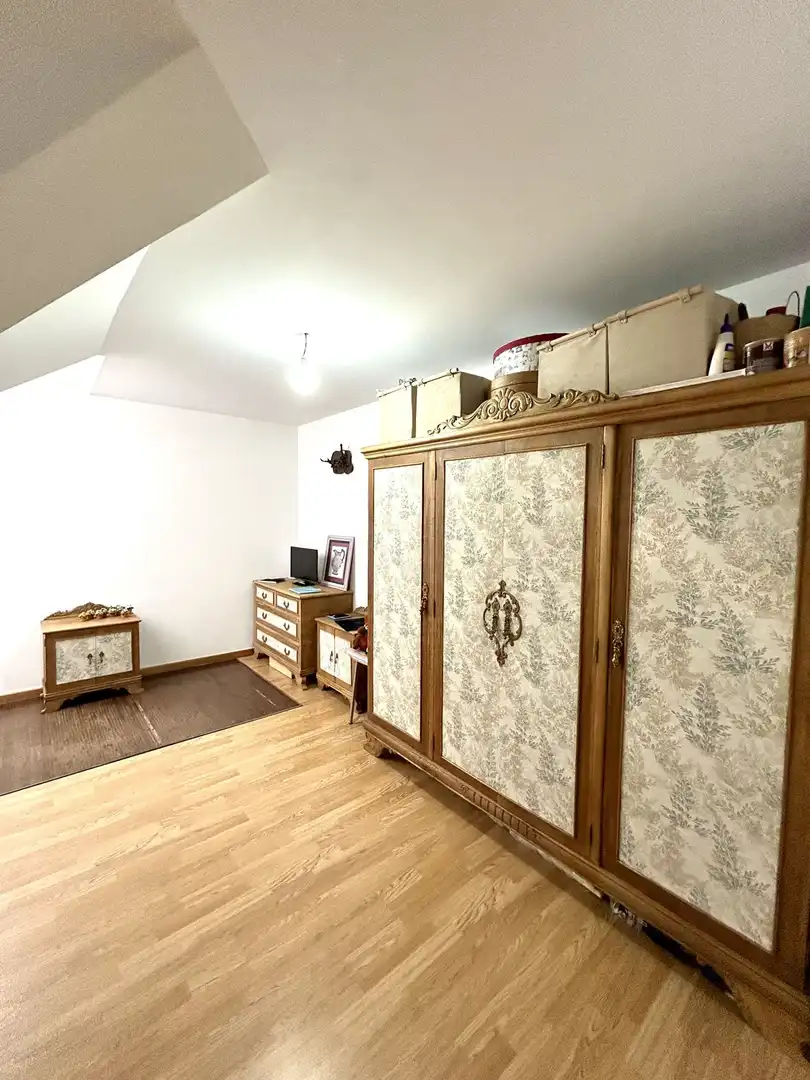 Schlafzimmer von Maisonette zum Verkauf in Valverde de la Virgen mit Klimaanlage und Heizung