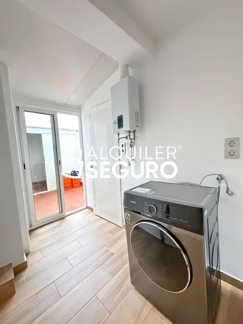 Piso de alquiler en Rio Turia, Ensanche - Río Júcar
