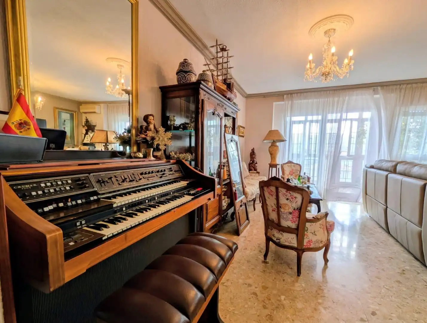 Wohnzimmer von Wohnung zum Verkauf in Algeciras